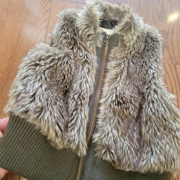 Copper key vest - Picture 2 of 5